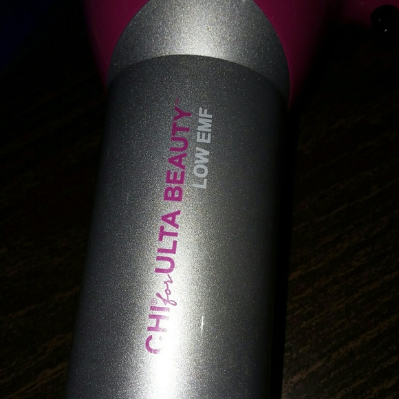 CHI CHI Ulta Pink Pro Low EMF Ceramic Hair Dryer - Picture 8 of 13